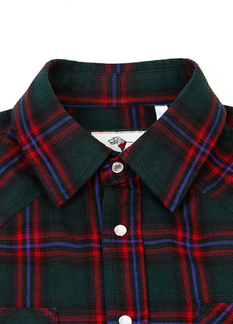 Close-up of the lapel of green christmas men's warm long sleeve western shirt