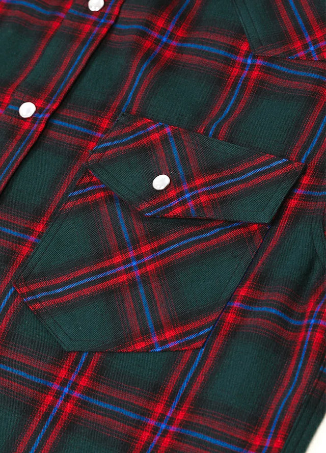 Close-up of the pocket of green christmas men's snap button long sleeve western shirt