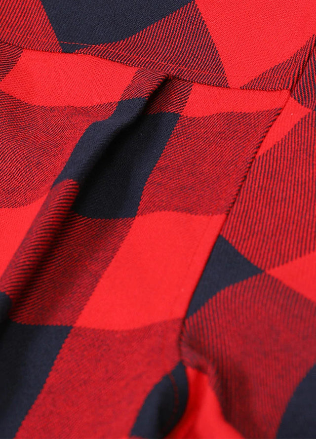 Detailed view of the back pleats of ruby navy men's prewashed rugged stiff flannel shirt