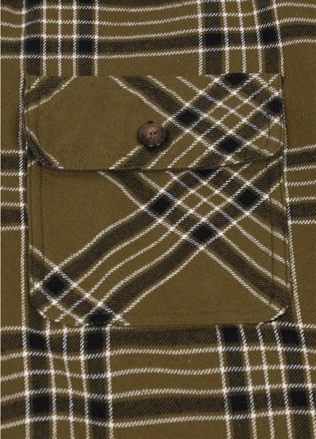 Close-up of the pocket of hunter green men's rugged ridge burlyweight flannel shirt 