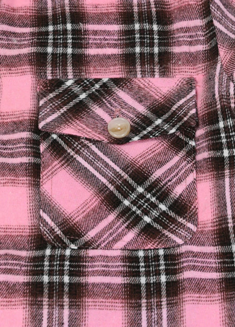 Detail of kids dawn blush flannel jacket pocket with button